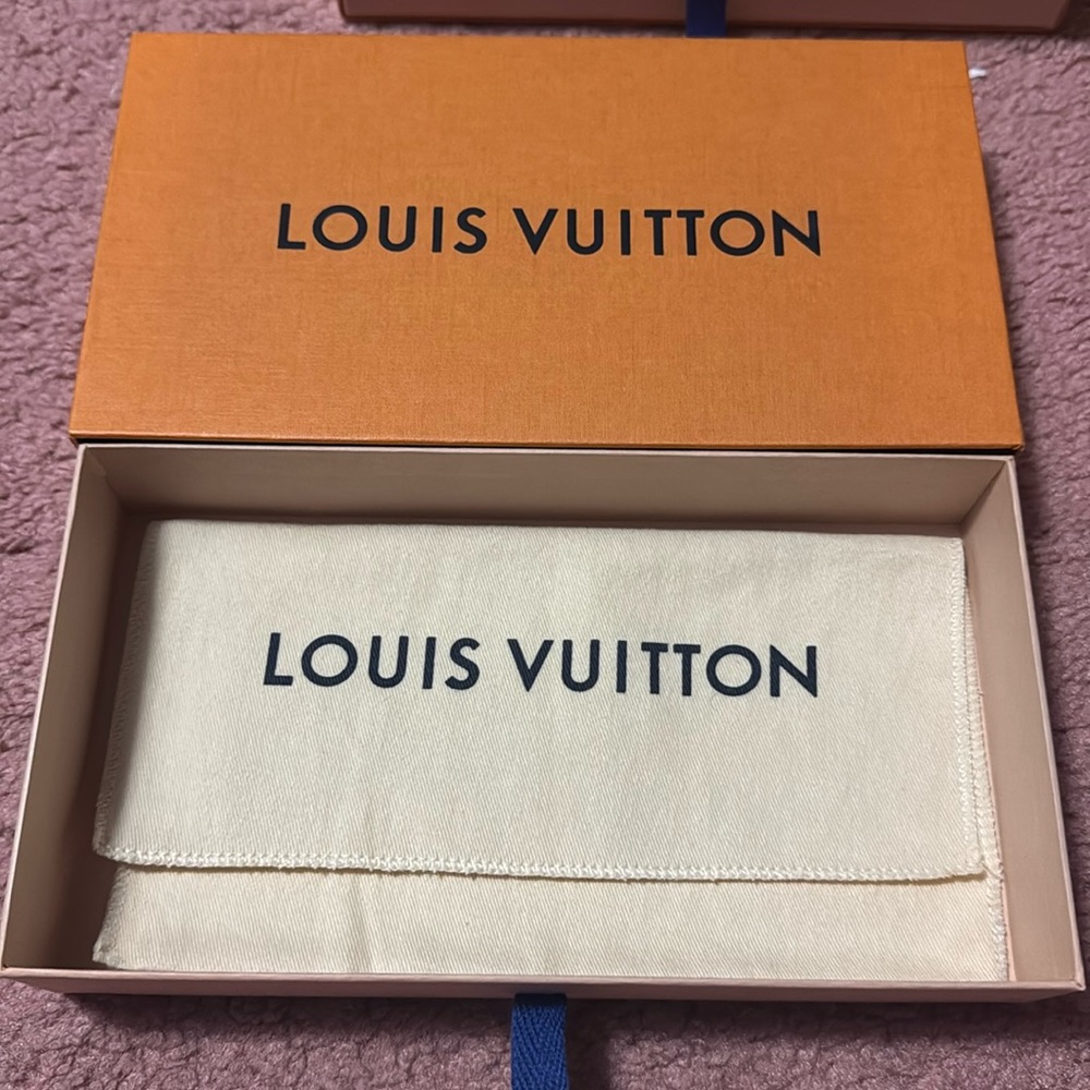 Louis Vuitton box and dustbag combo